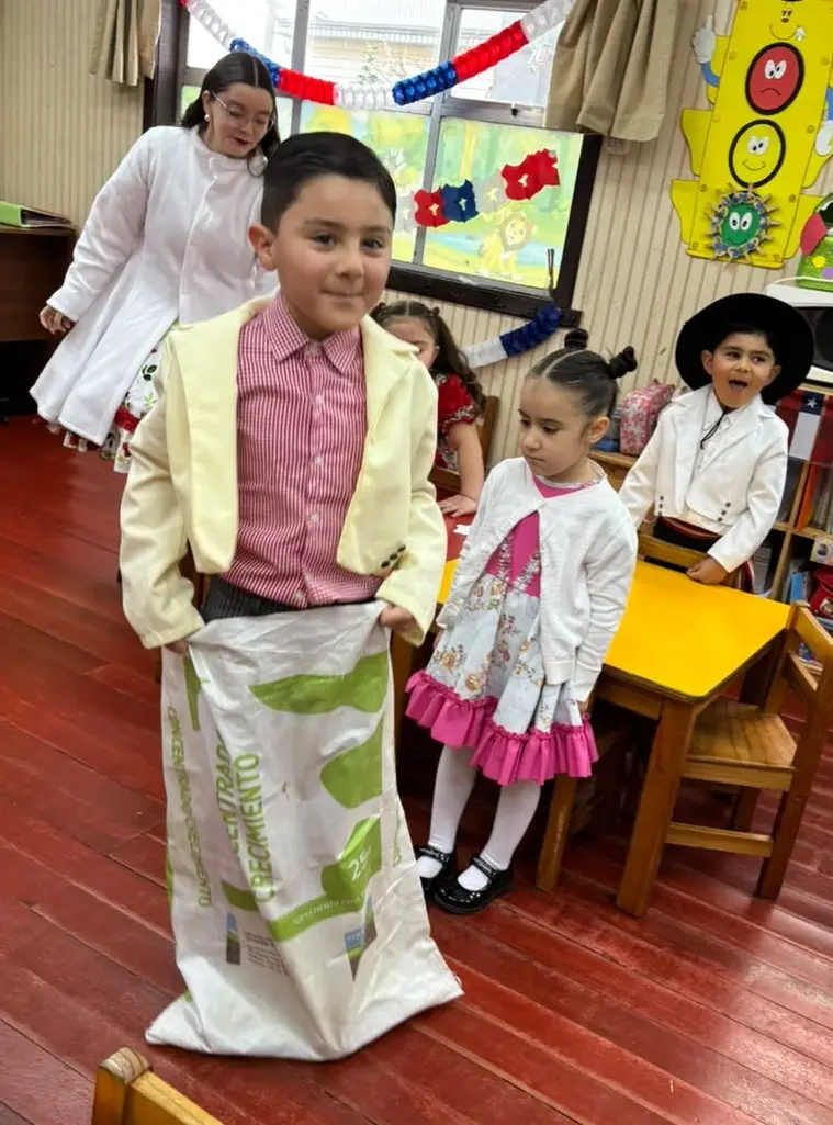 Gala Folclórica 2026 en Garden College, La Unión