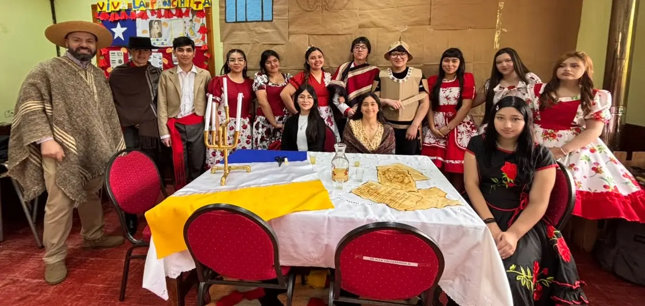 Gala Folclórica 2026 en Garden College, La Unión