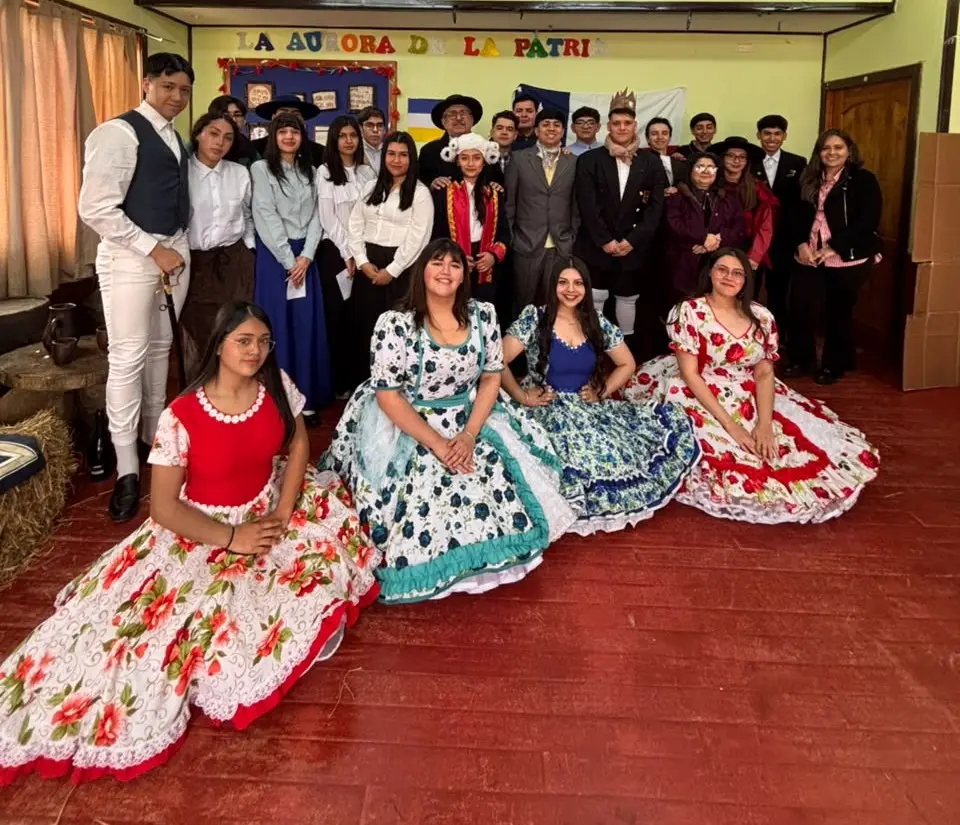 Gala Folclórica 2026 en Garden College, La Unión